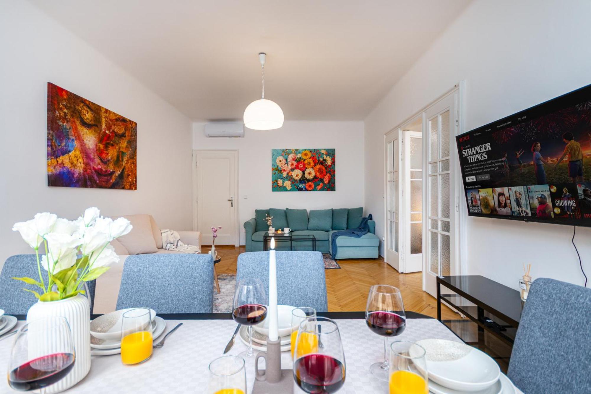 Apartment Charles Bridge Historic Centre Elegant Spacious