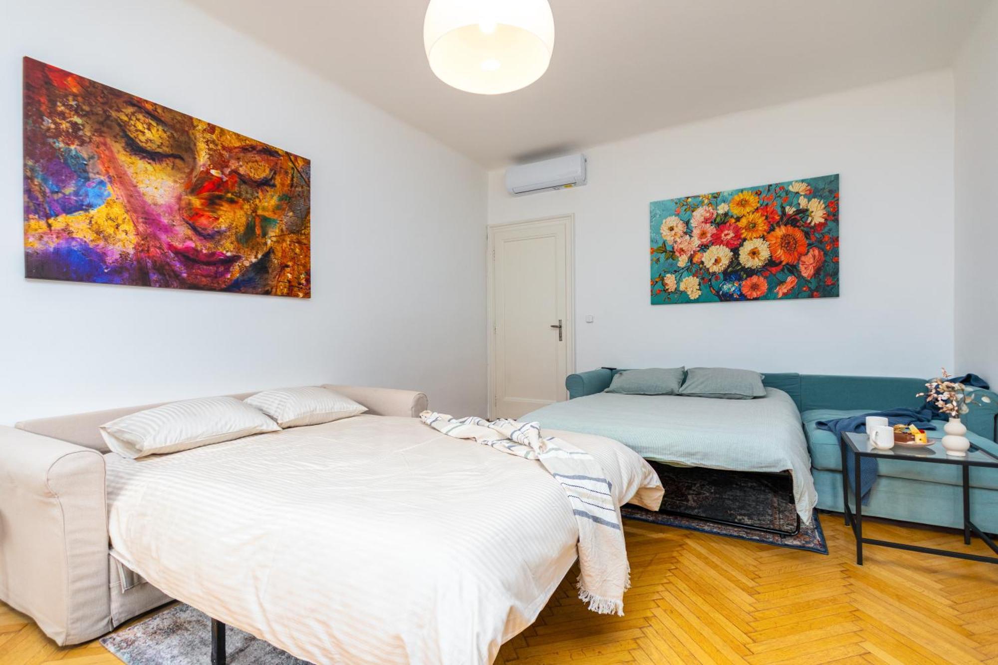 Apartment Charles Bridge Historic Centre Elegant Spacious Prague
