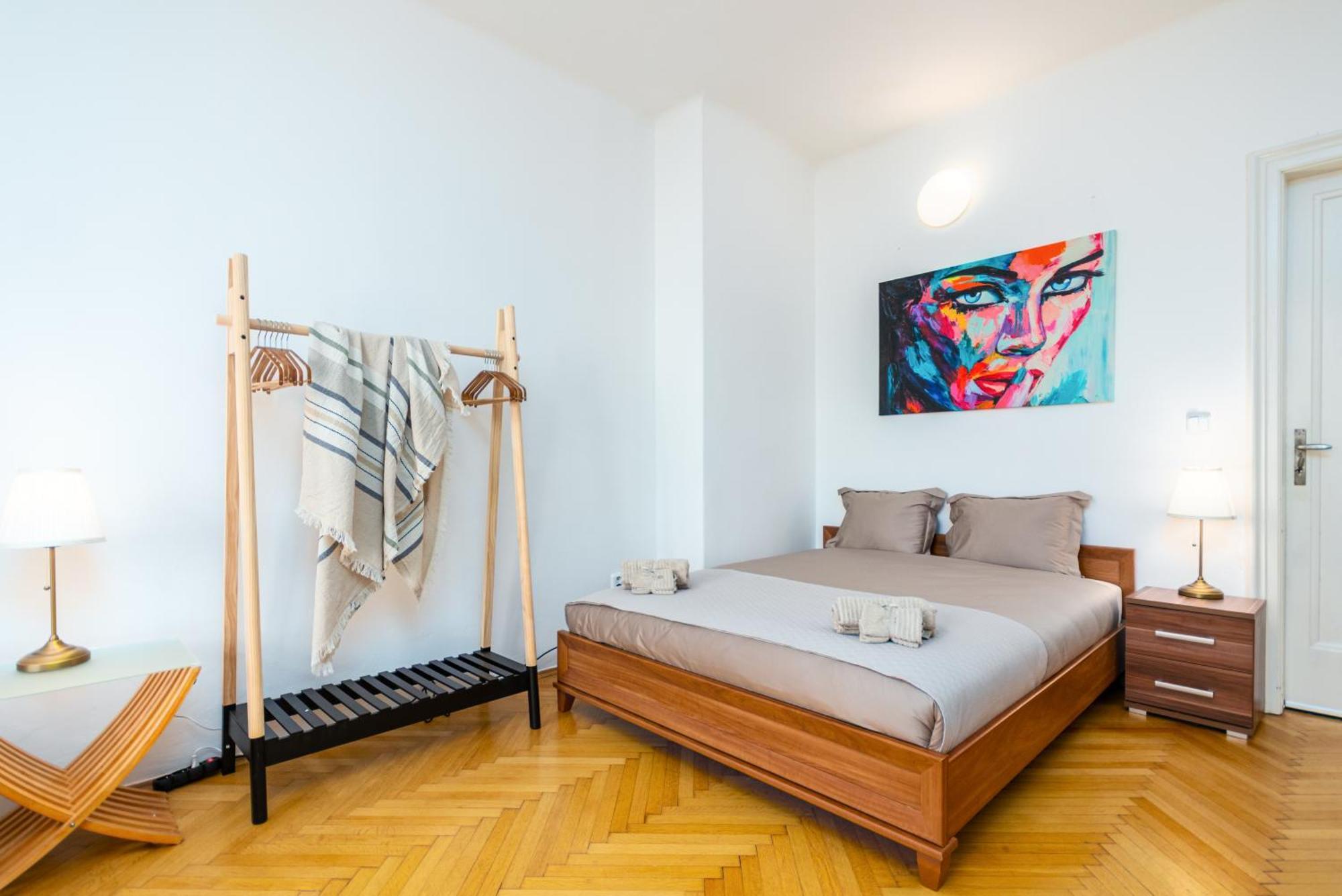 Charles Bridge Historic Centre Elegant Spacious *